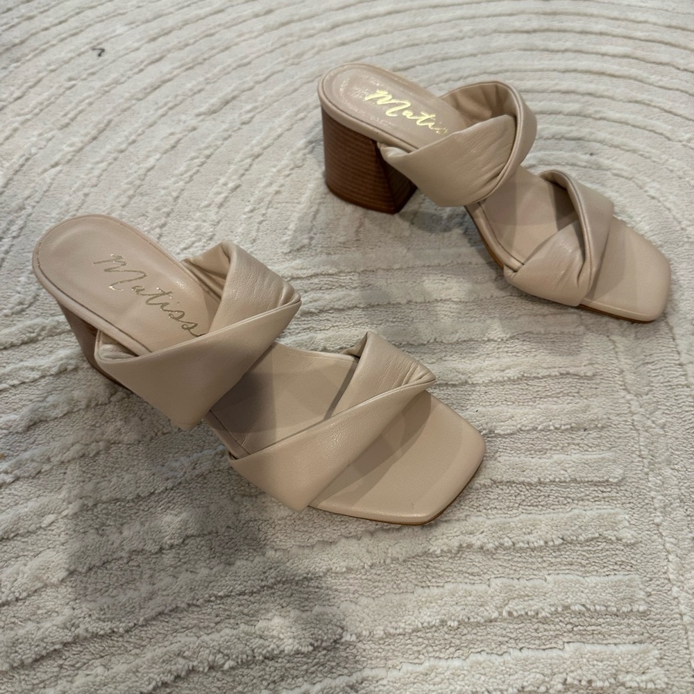 Nude heels
